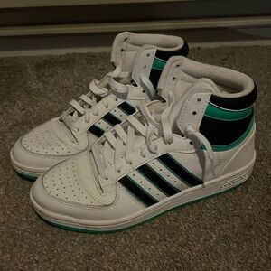Men’s Adidas High Top - size 8.5
